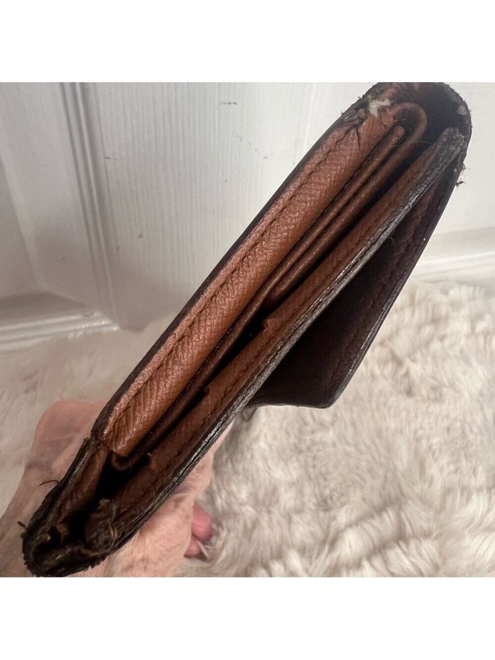 LOUIS VUITTON MONOGRAM PORTE TRESOR INTERNATIONAL WALLET - Picture 5 of 15